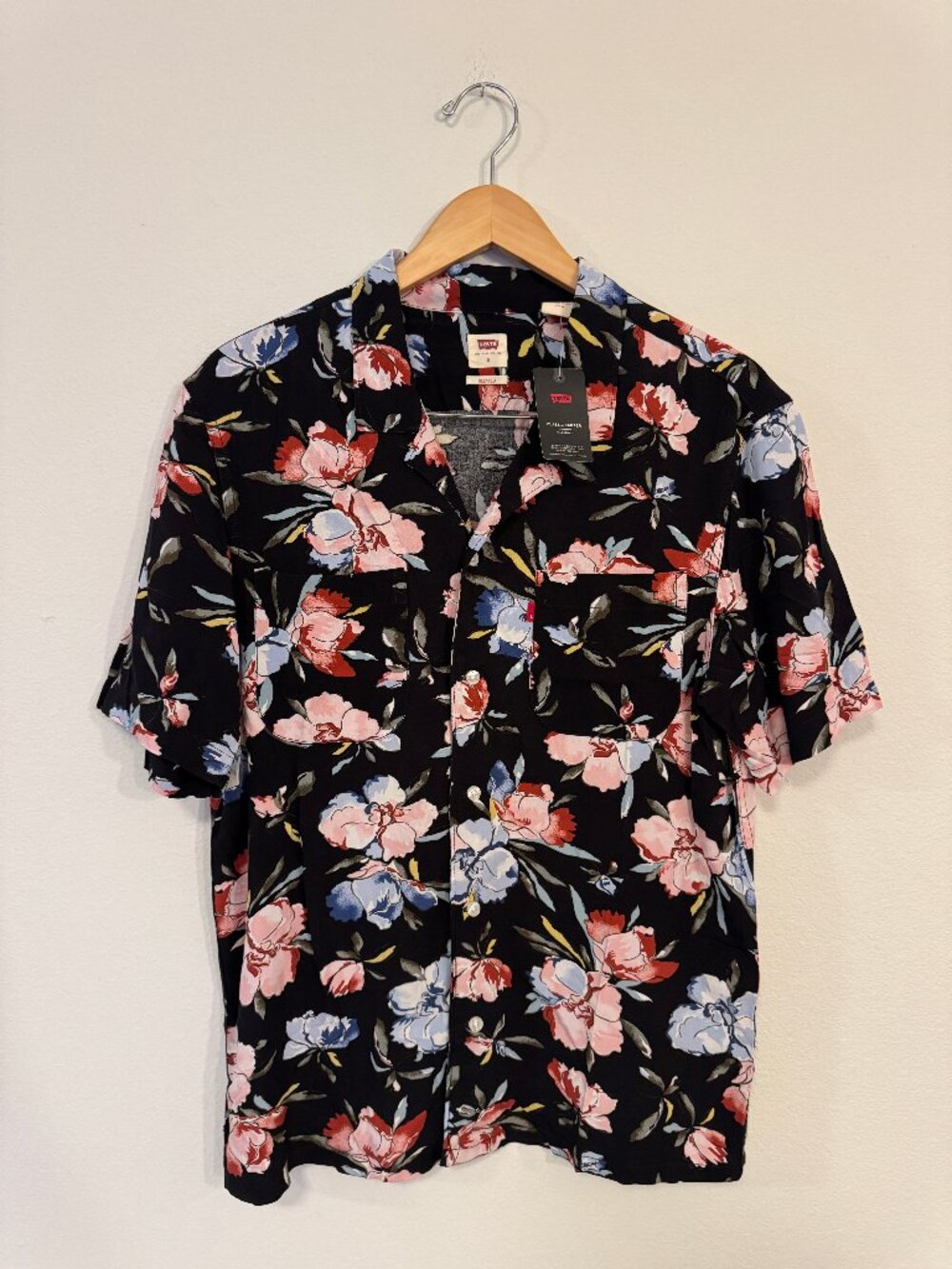 Levi's Men's Classic Camper Brushstroke Floral Relaxed Shirt S NWT 219760187